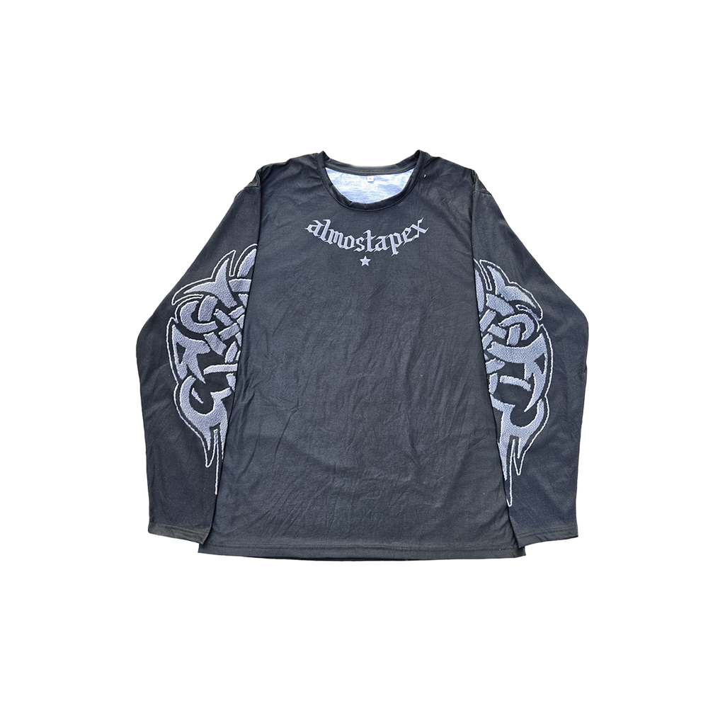 Long sleeve grunge tee